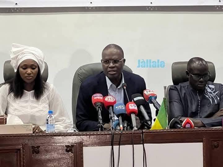 Sénégal: l’opposition renforce sa présence médiatique
