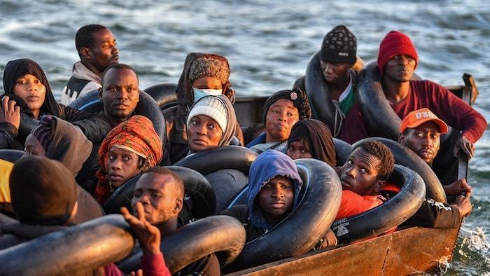 Espagne: accord parlementaire sur l’accueil et la répartition des jeunes migrants non accompagnés