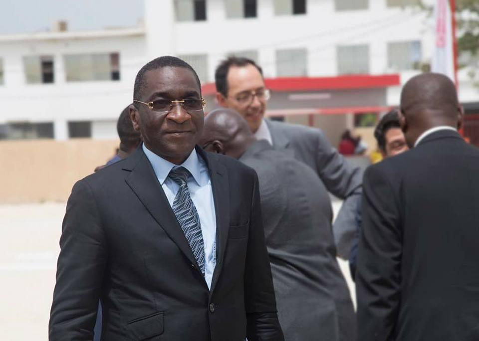 Sortie du territoire : Racine Sy finalement autorisé à embarquer