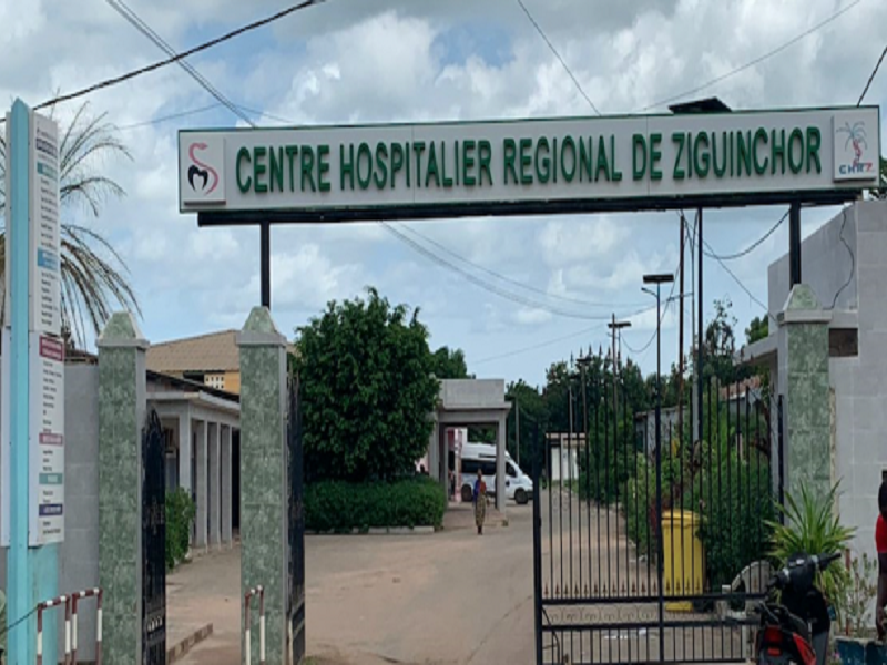 Pénurie d’eau à l’hôpital régional de Ziguinchor ce lundi : patients et accompagnants dans le désarroi