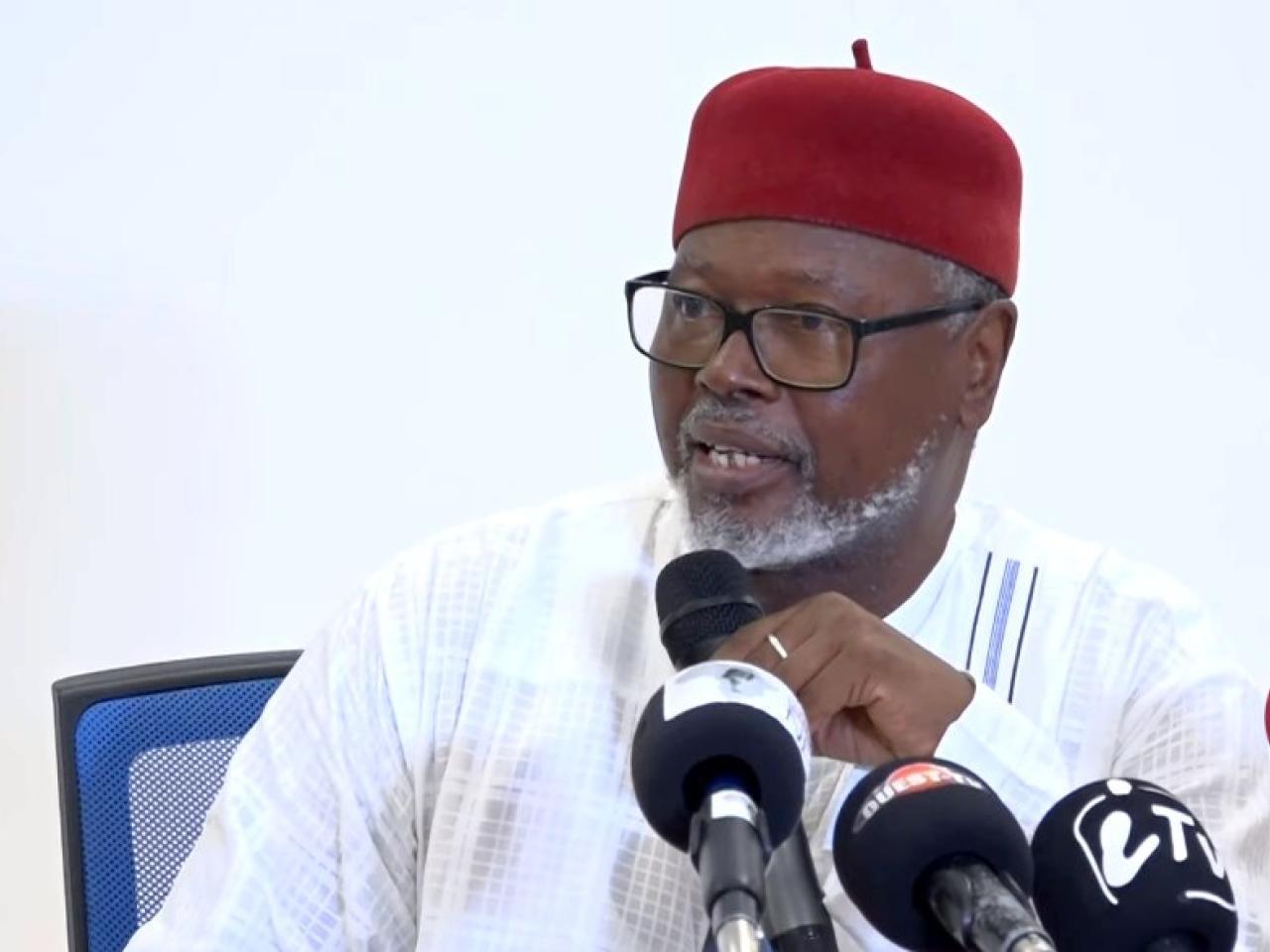 Sénégal : Alioune Tine dénonce les interdictions de sortie du territoire et appelle au respect de la justice