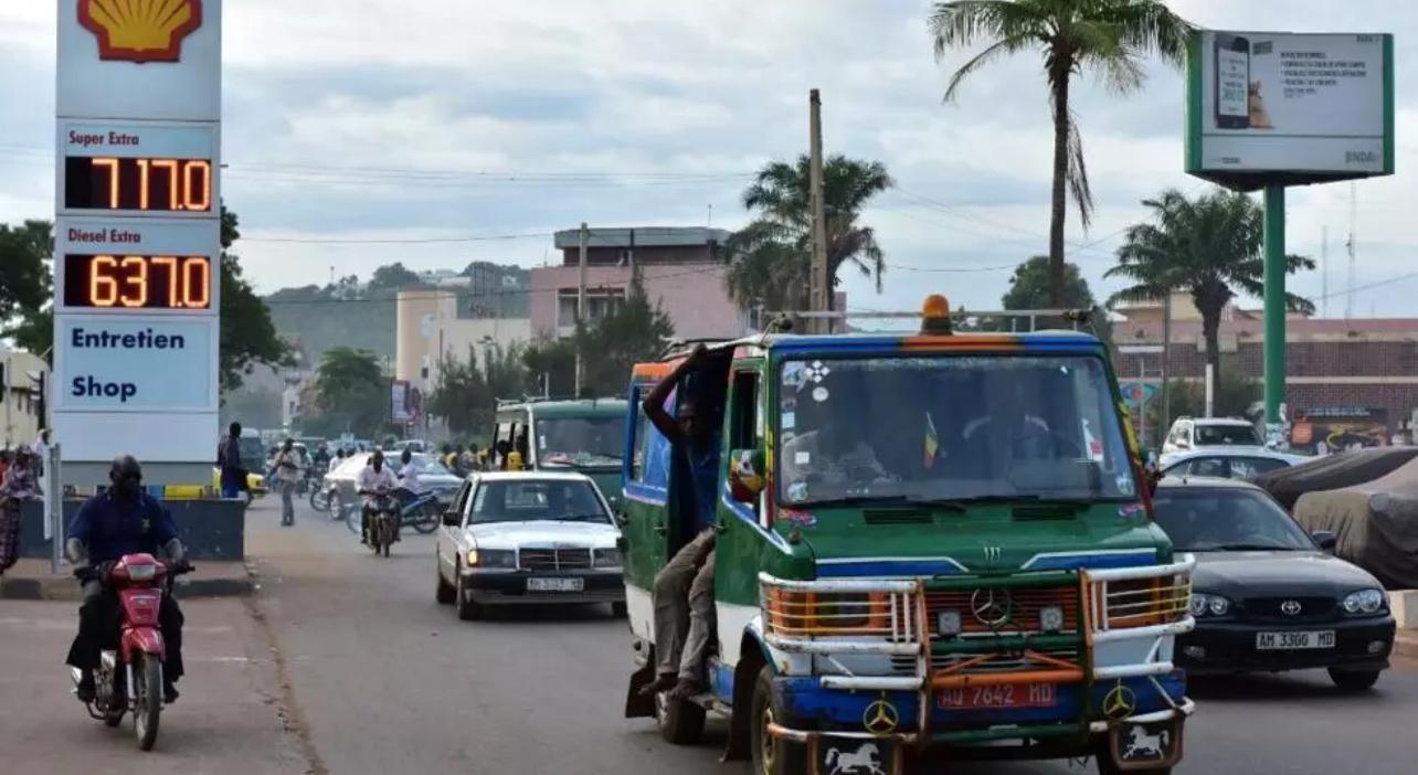 Mali: une grève très suivie dans les banques et les stations-service