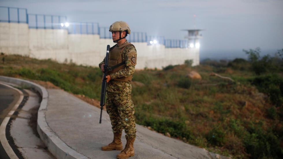 Salvador: le Cecot, la prison controversée de haute sécurité si prisée par Donald Trump
