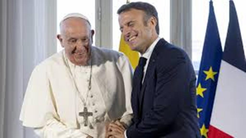 Mort du pape François : "Aux côtés des plus vulnérables", Emmanuel Macron, JD Vance… les réactions à travers le monde