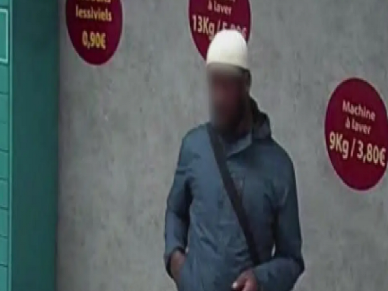 Meurtre dans une mosquée en France: le suspect arrêté en Italie, il s'est «rendu de lui-même»
