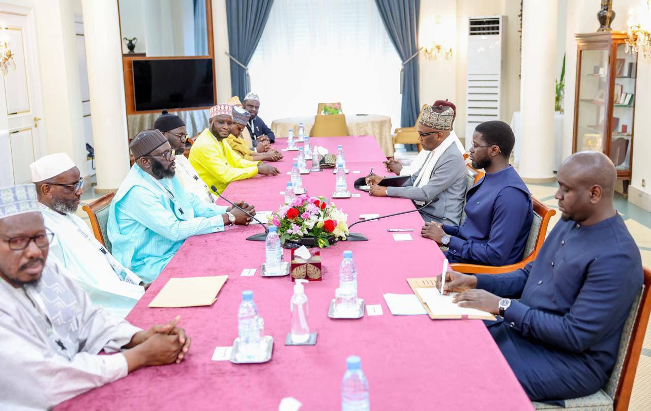 Le Président Diomaye a reçu une délégation d’Oulémas d’Afrique subsaharienne