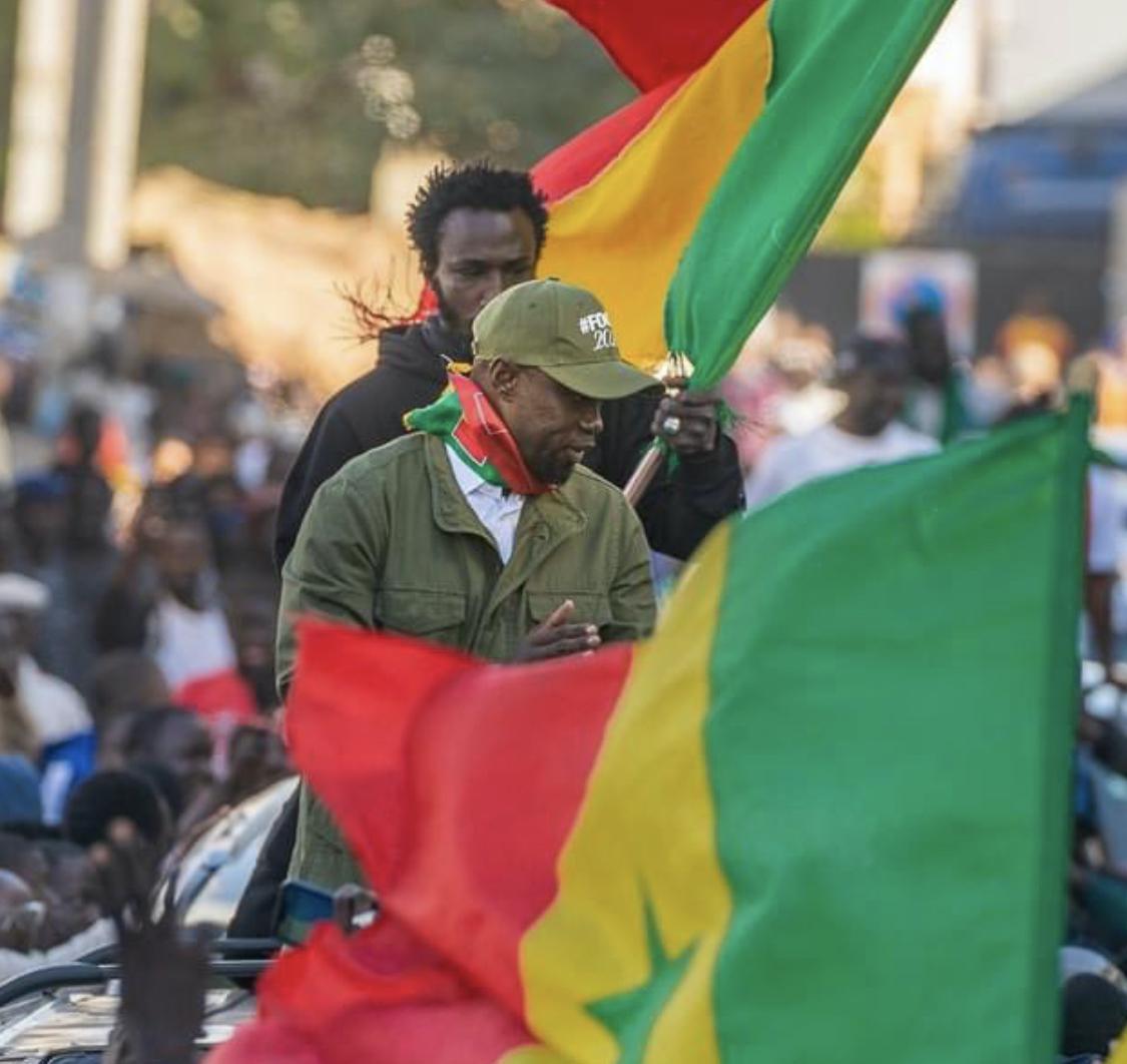 Rebeuss : Ousmane Sonko rend visite à Azoura Fall