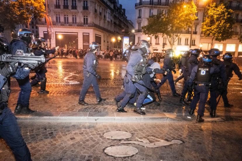 Le PSG sacré : le préfet de Paris dénonce des "bandes de pilleurs" et annonce 392 interpellation