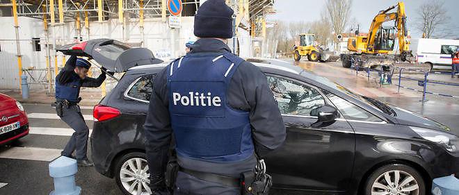 Attentats de Paris : fusillade dans la banlieue de Bruxelles