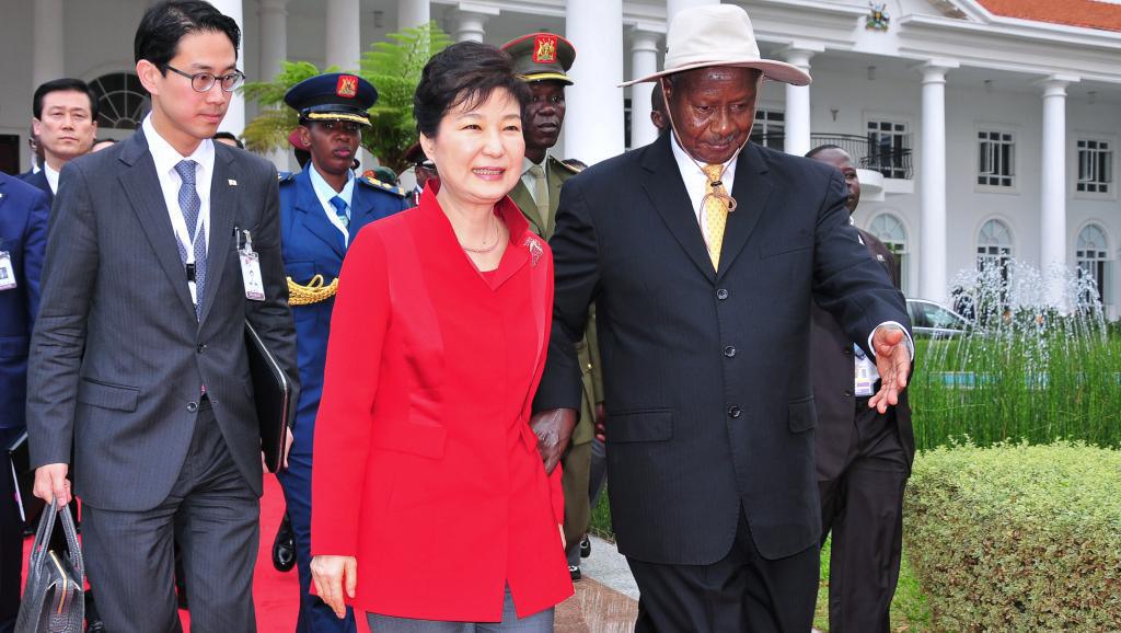 Museveni va-t-il stopper sa coopération militaire et sécuritaire avec Pyongyang?