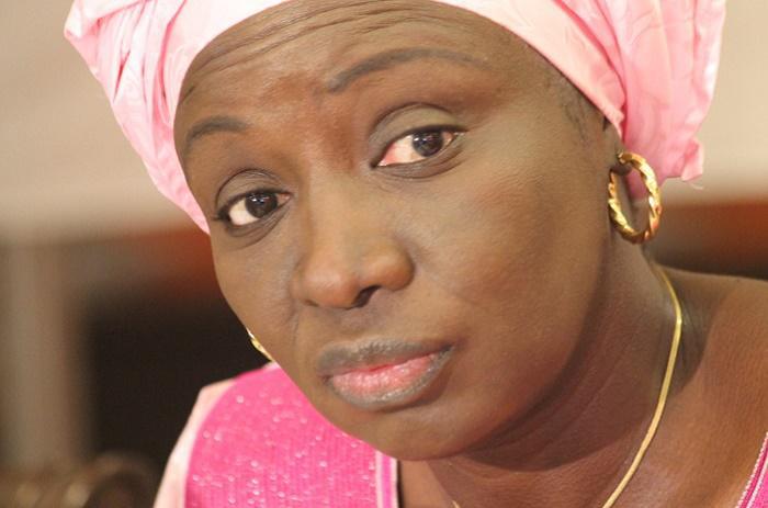 Mimi Touré boude Delta Airlines: l'Anacim bloque l'avion