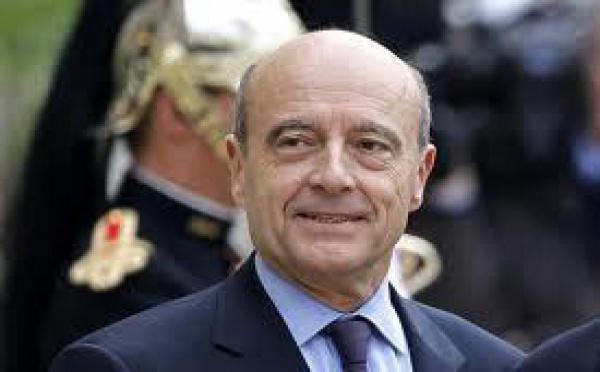 Alain Juppé à l’investiture de Macky Sall