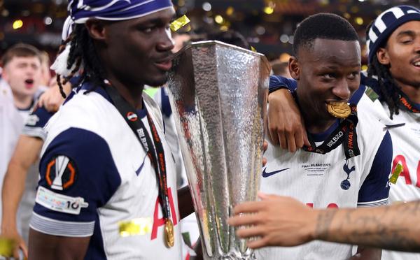 Football : Pape Matar Sarr entre dans l’histoire en remportant la Ligue Europa avec Tottenham