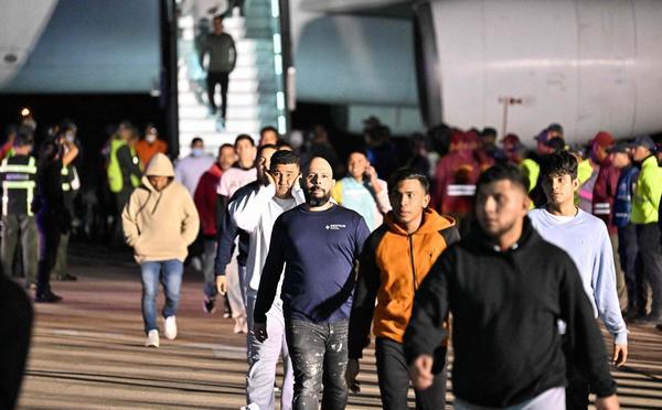 États-Unis : la Cour suprême autorise la reprise des expulsions de migrants vers des pays tiers