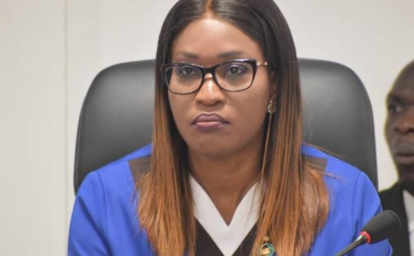Zahra Iyane Thiam critique la mise en demeure du CNRA contre GFM : « Cibler des chroniqueurs, c’est museler l’opinion »