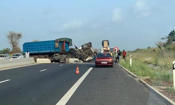 Collision entre trois véhicules à Lalane :  le bilan fait un mort et sept blessés dont deux graves