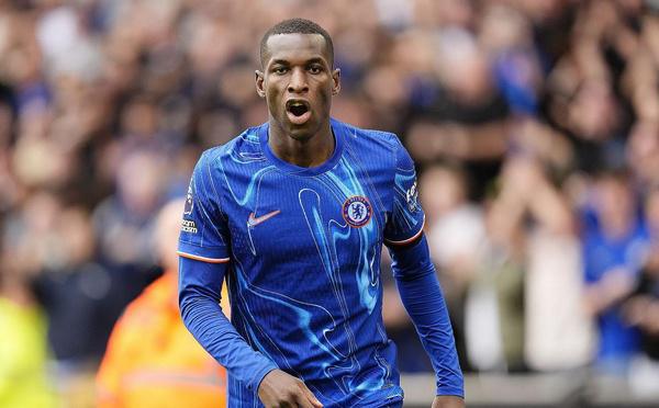 Chelsea exige un prix complètement fou pour l'attaquant sénégalais Nicolas Jackson