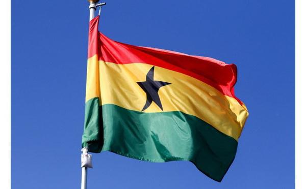 Ghana: les ministres de la Défense et de l'Environnement tués dans un accident d'hélicoptère