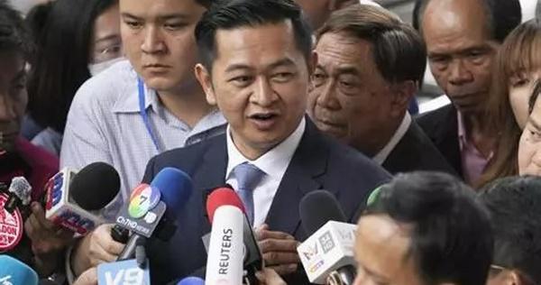 Thaïlande: l'ex-Premier ministre Thaksin Shinawatra acquitté du crime de lèse-majesté