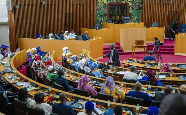 Réforme fiscale sur les transferts d’argent, véhicules, jeux et tabac : les députés adoptent le Code général des impôts