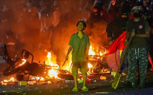 Philippines : un mort, plus de 200 arrestations lors d’une manifestation massive contre la corruption à Manille