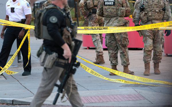 États-Unis: après les tirs près de la Maison Blanche, Trump dénonce un «acte de terrorisme»