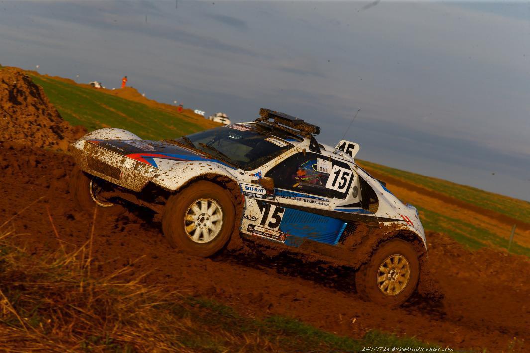 Match ouvert entre buggys et SSV Match ouvert entre buggys et SSV