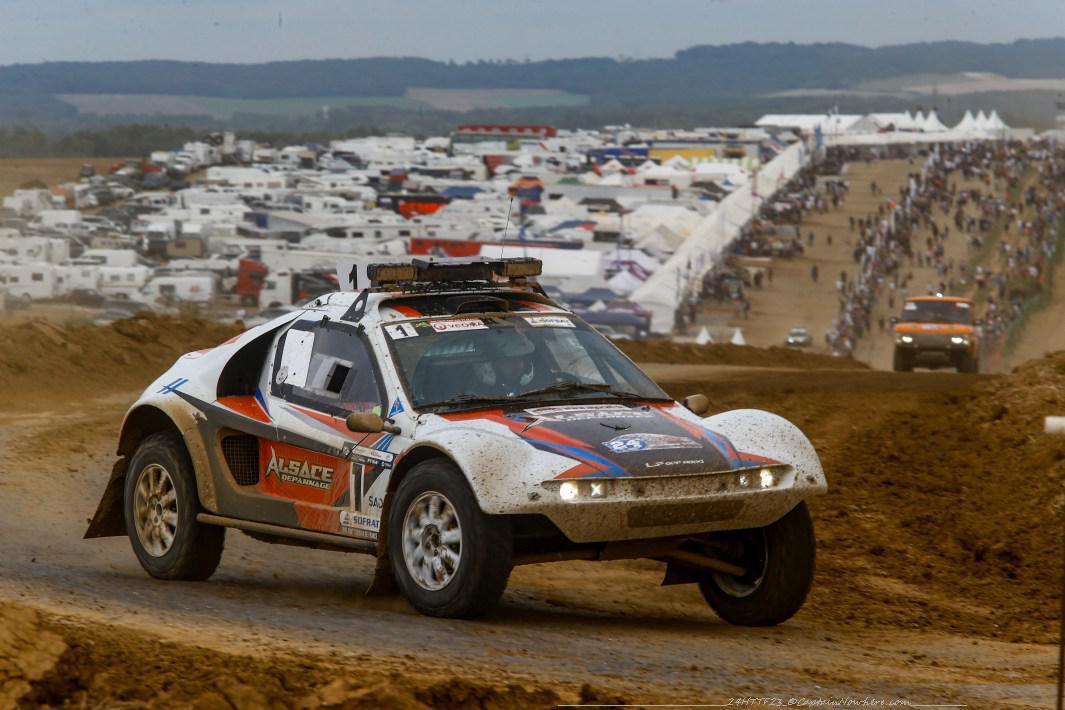 Un départ... mouvementé ! Un départ... mouvementé !