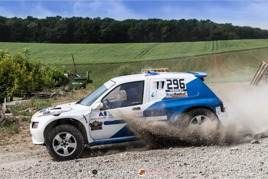 Vends Buggy Clio Rivet Vends Buggy Clio Rivet