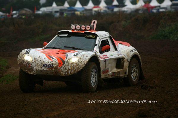 De boue, camarades ! De boue, camarades !