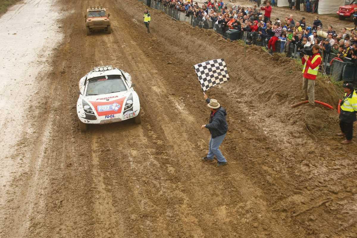 24HTT2011 : Stéphane, Nicolas et Serge, trois champions au paradis du Tout-Terrain 24HTT2011 : Stéphane, Nicolas et Serge, trois champions au paradis du Tout-Terrain