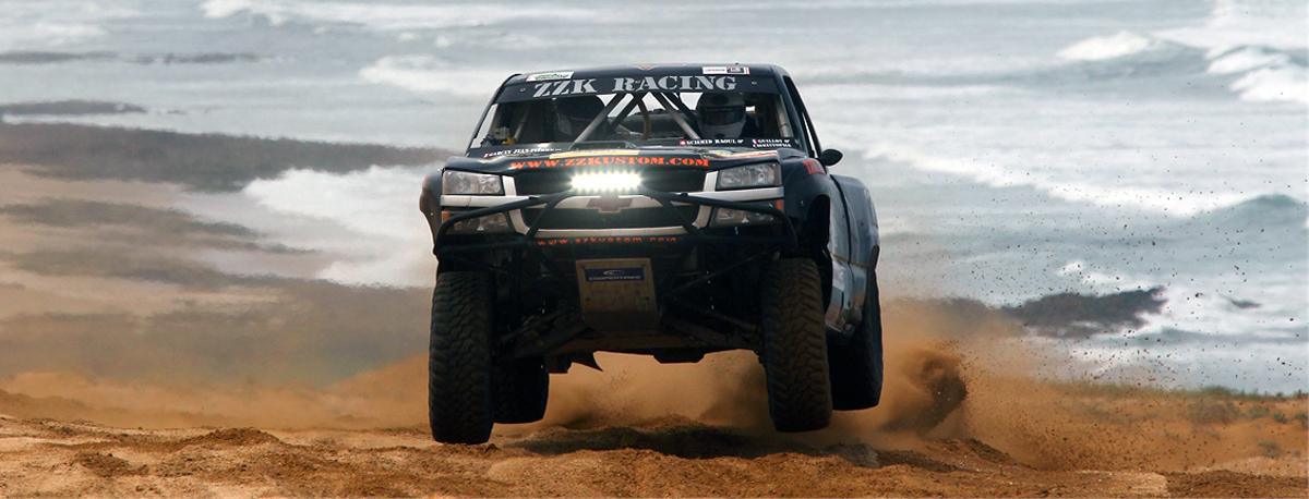 Poussez-vous, le protruck ZZ Kustom arrive ! Poussez-vous, le protruck ZZ Kustom arrive !