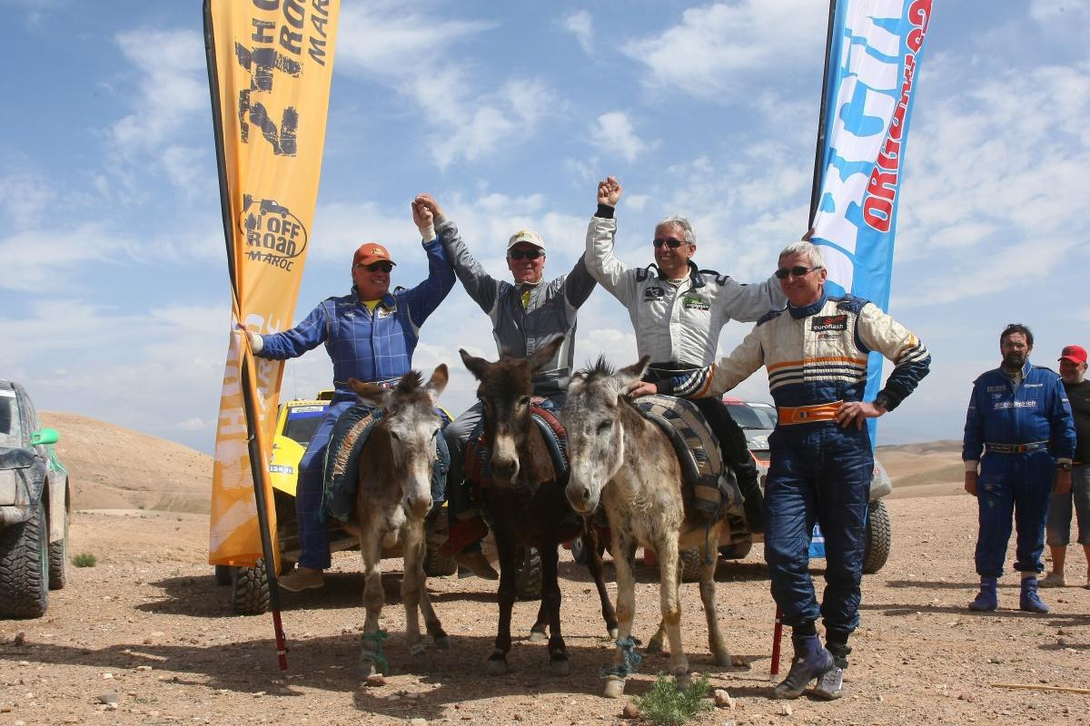 24H Off Road Maroc 2011 : victoire de Jean-Louis Schlesser ! 24H Off Road Maroc 2011 : victoire de Jean-Louis Schlesser !