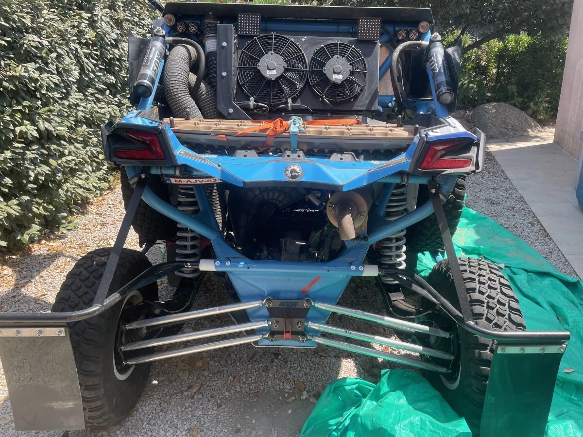 Vend SSV CAN AM X3 (T3. FIA) Vend SSV CAN AM X3 (T3. FIA)