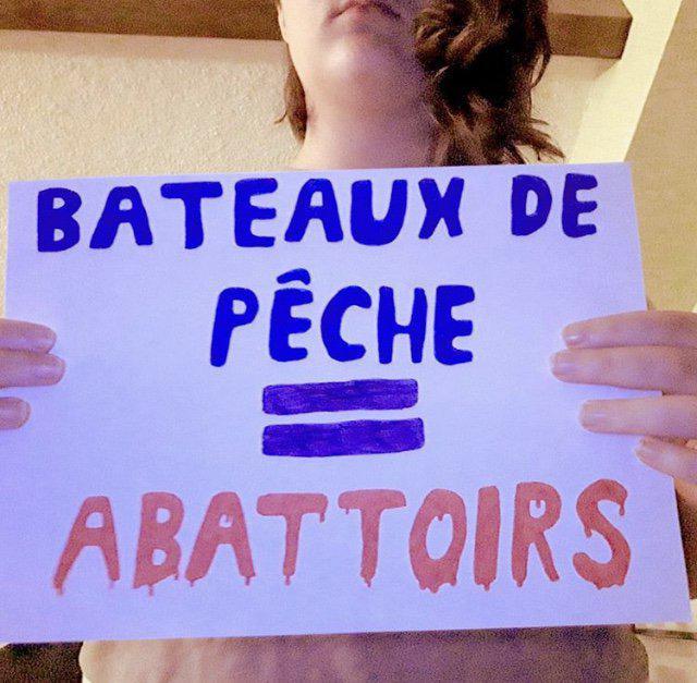 400·000 mort·e·s par jour à Concarneau 400·000 mort·e·s par jour à Concarneau