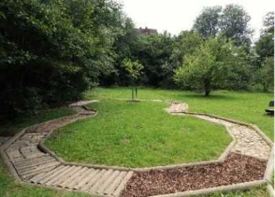 Innerörtlicher Fuß- und Radweg Innerörtlicher Fuß- und Radweg