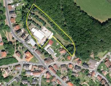 Dorfmittelpunkt im Dorfgrund Dorfmittelpunkt im Dorfgrund