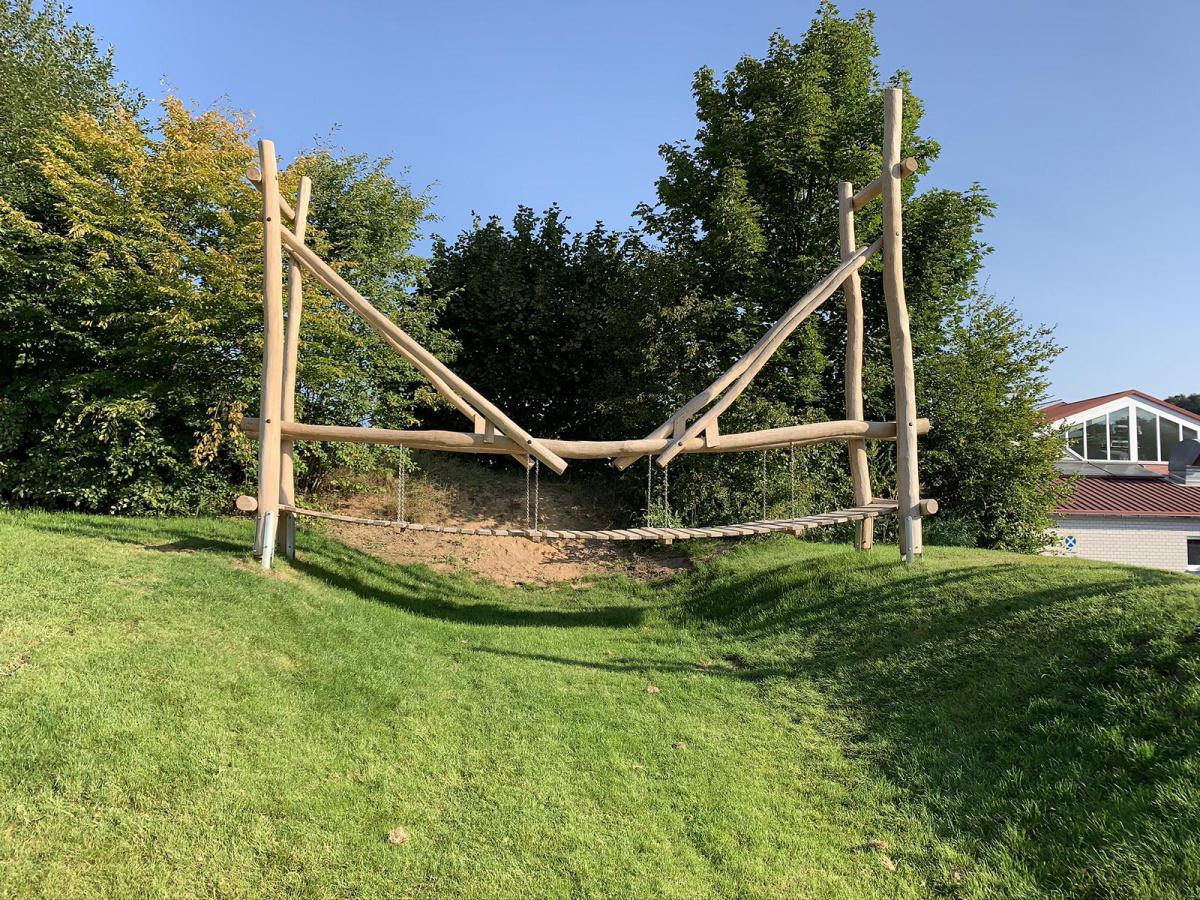 Main Echo: »Neues Krom­bacher Sport- und Frei­zeit­gelän­de ist fertig« Main Echo: »Neues Krom­bacher Sport- und Frei­zeit­gelän­de ist fertig«