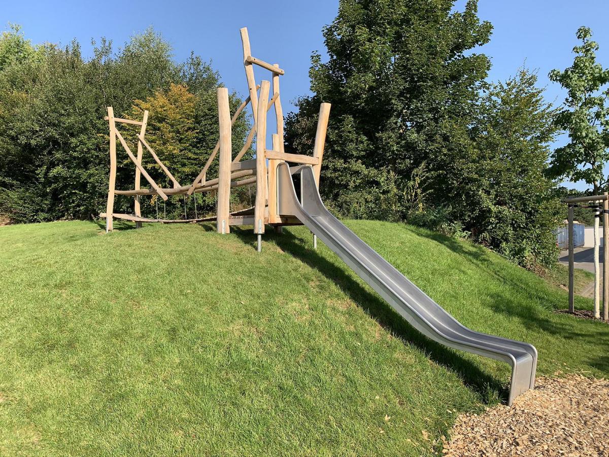 Main Echo: »Neues Krom­bacher Sport- und Frei­zeit­gelän­de ist fertig« Main Echo: »Neues Krom­bacher Sport- und Frei­zeit­gelän­de ist fertig«