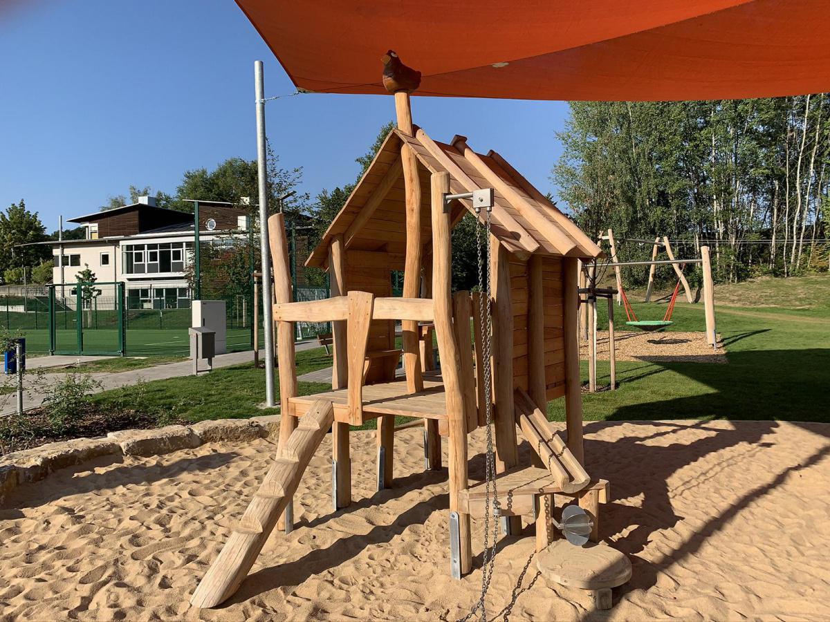 Main Echo: »Neues Krom­bacher Sport- und Frei­zeit­gelän­de ist fertig« Main Echo: »Neues Krom­bacher Sport- und Frei­zeit­gelän­de ist fertig«