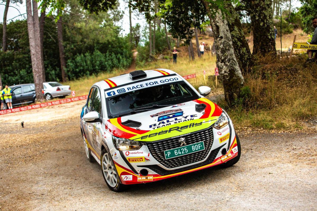 Óscar Palomo se prepara también en Sarón para el Barum Czech Rally Zlín Óscar Palomo se prepara también en Sarón para el Barum Czech Rally Zlín