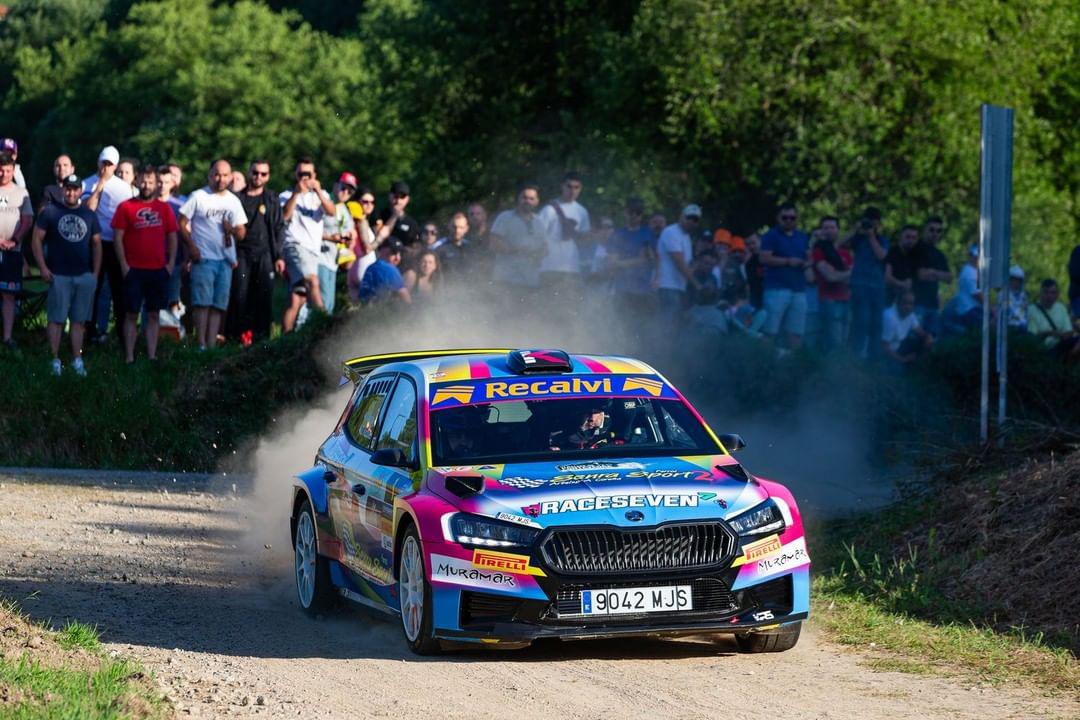 Víctor Senra ya gana con su nuevo Skoda Fabia RS Rally2 Víctor Senra ya gana con su nuevo Skoda Fabia RS Rally2