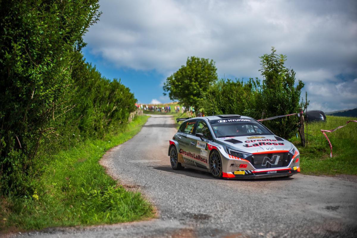 Dani Sordo revalida su victoria en Sarón Dani Sordo revalida su victoria en Sarón