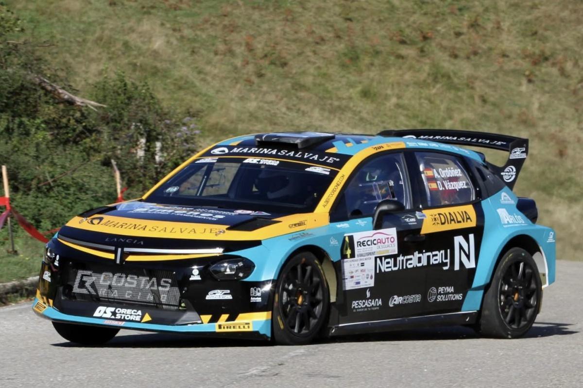 Alberto Ordóñez ya gana con el Lancia Alberto Ordóñez ya gana con el Lancia