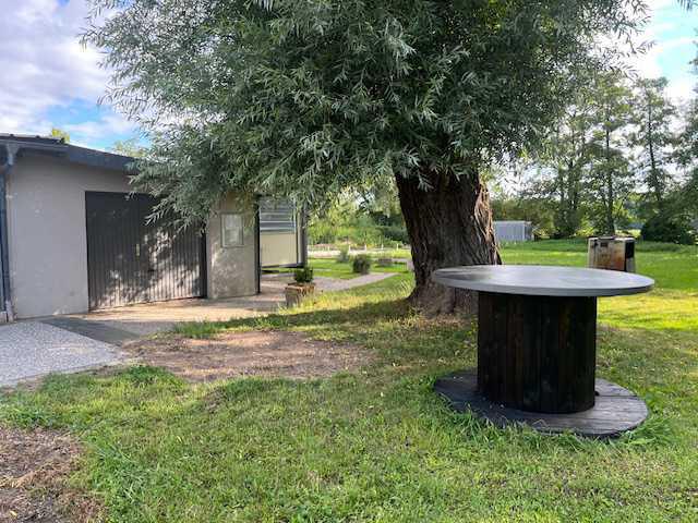 LE TERRAIN DE LOISIRS LE TERRAIN DE LOISIRS