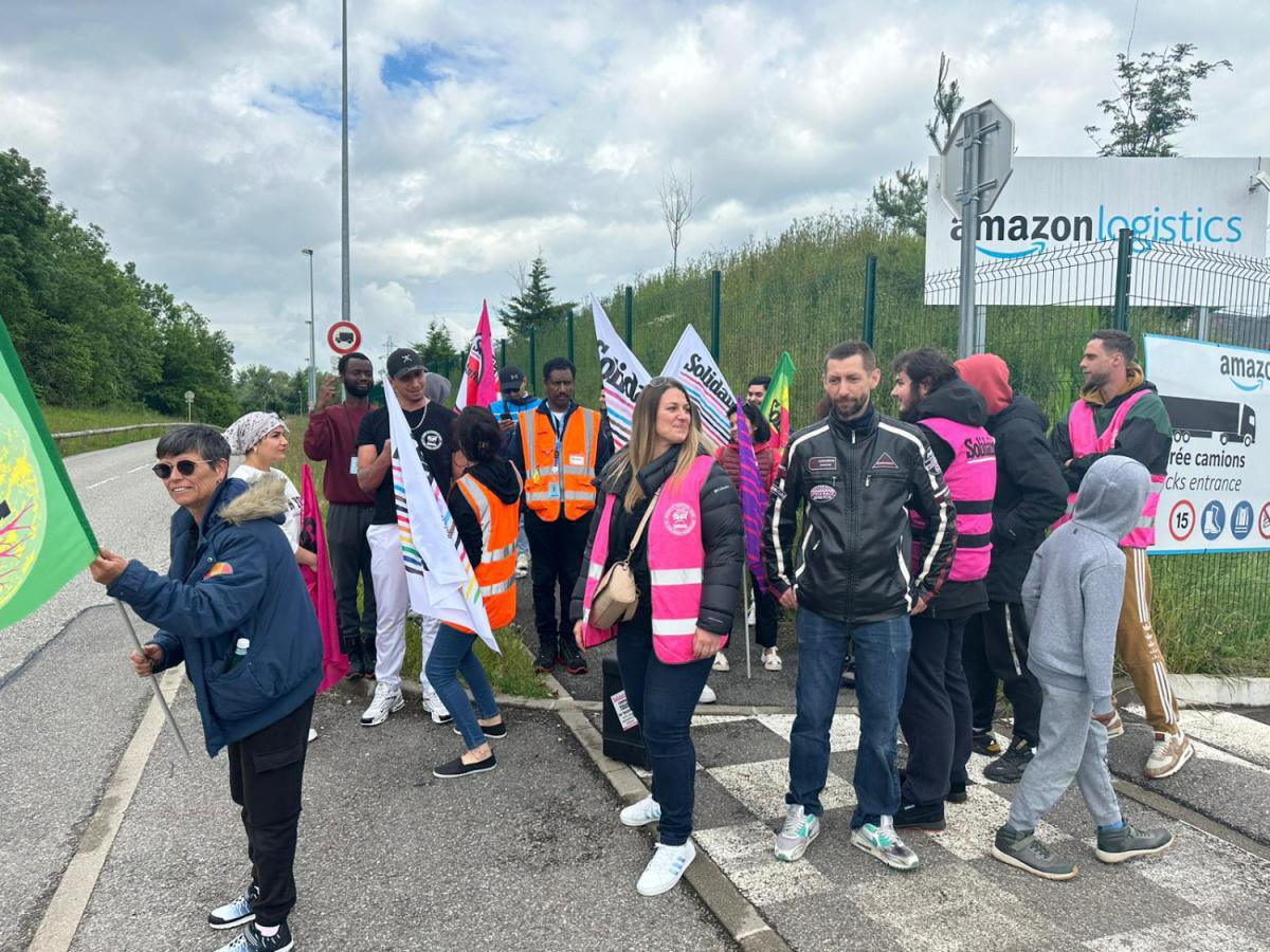 Solidaires avec les grévistes de SUD AMAZON Annecy //Cagnotte Papayoux Solidaires avec les grévistes de SUD AMAZON Annecy //Cagnotte Papayoux