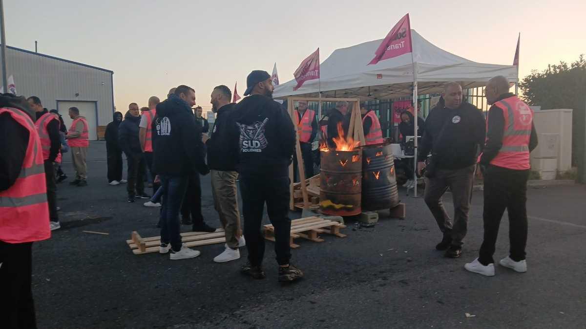Vidéos/photos piquet de grève SUD à Transdev Pays de Fontainebleau le 18/09