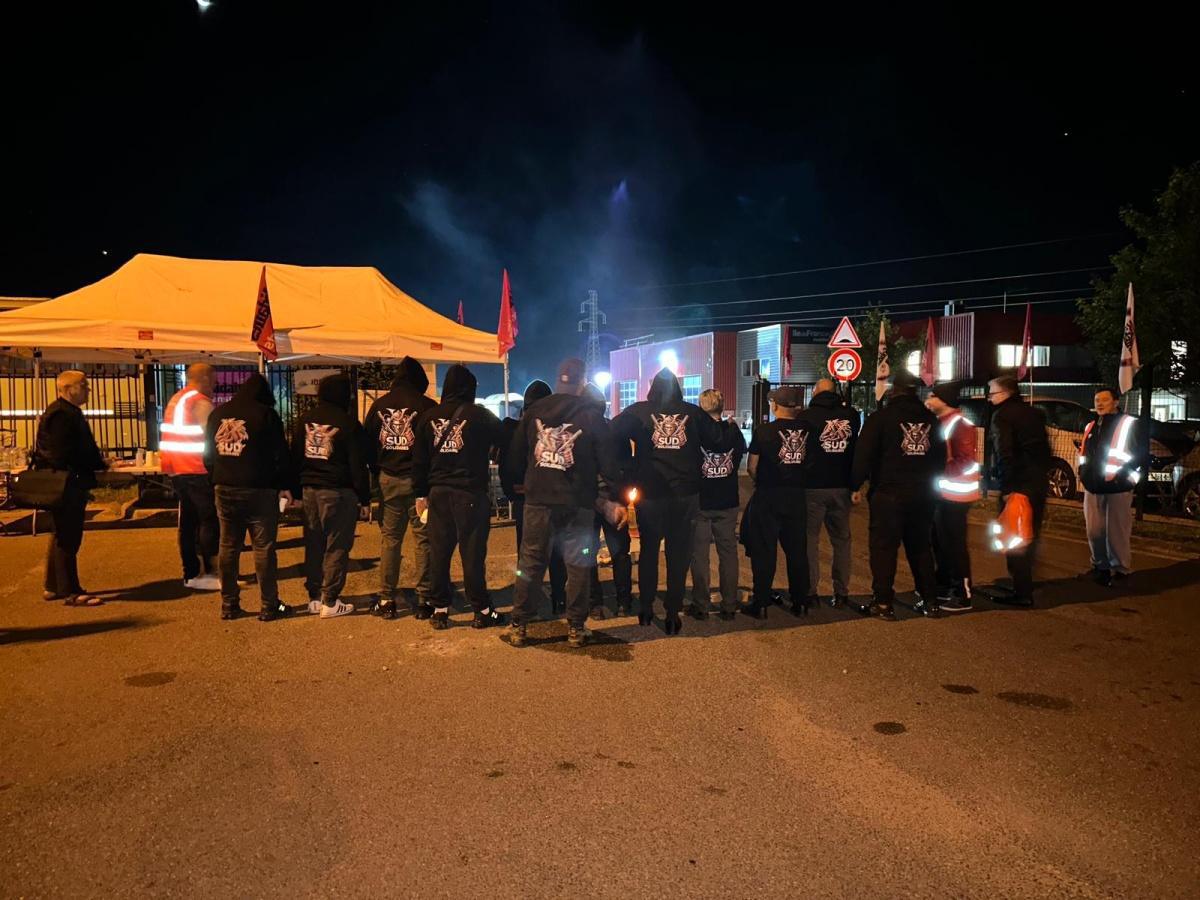 Vidéos/photos piquet de grève SUD à Transdev Pays de Fontainebleau le 18/09