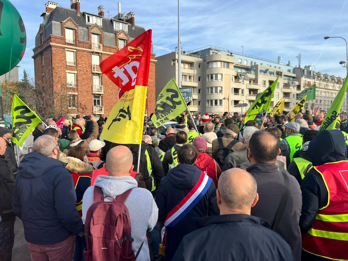 Vidéos du rassemblement de soutien à Fabien Villedieu de SUD-Rail