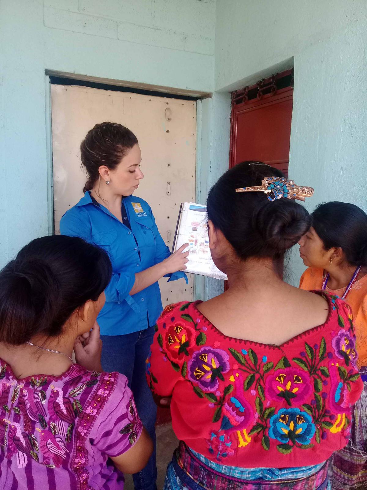 Niños y niñas que padecen desnutrición crónica, son atendidos por Cáritas Arquidiocesana Niños y niñas que padecen desnutrición crónica, son atendidos por Cáritas Arquidiocesana